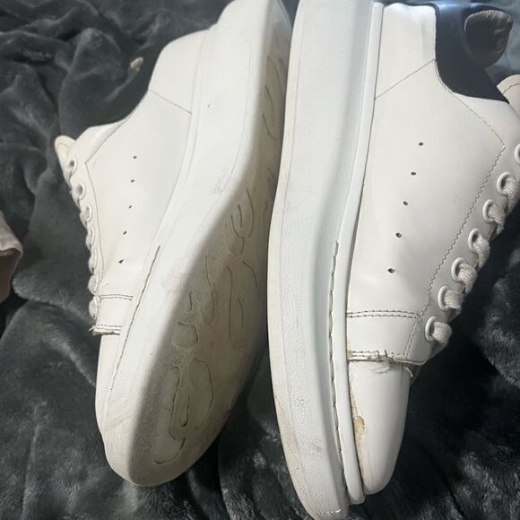 Alexander McQueen sneakers - Picture 2 of 6